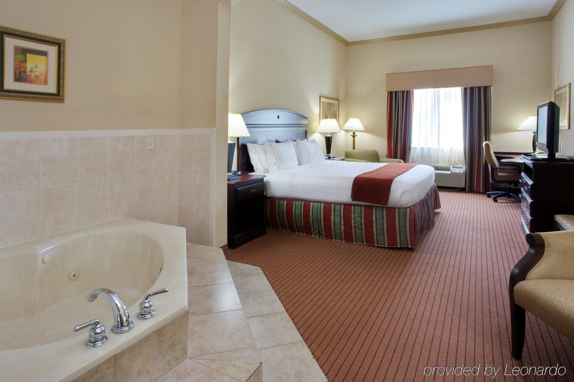 Holiday Inn Express & Suites Wharton By Ihg Cameră foto