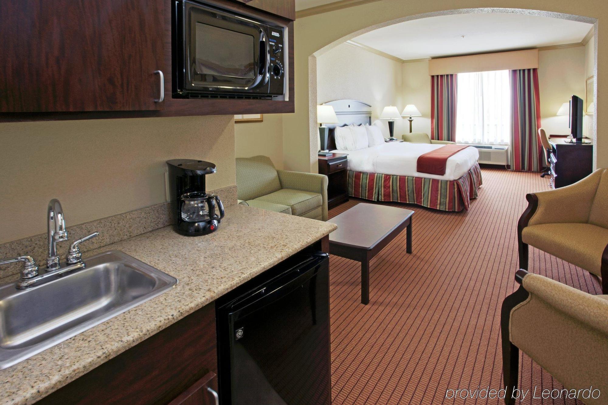 Holiday Inn Express & Suites Wharton By Ihg Cameră foto